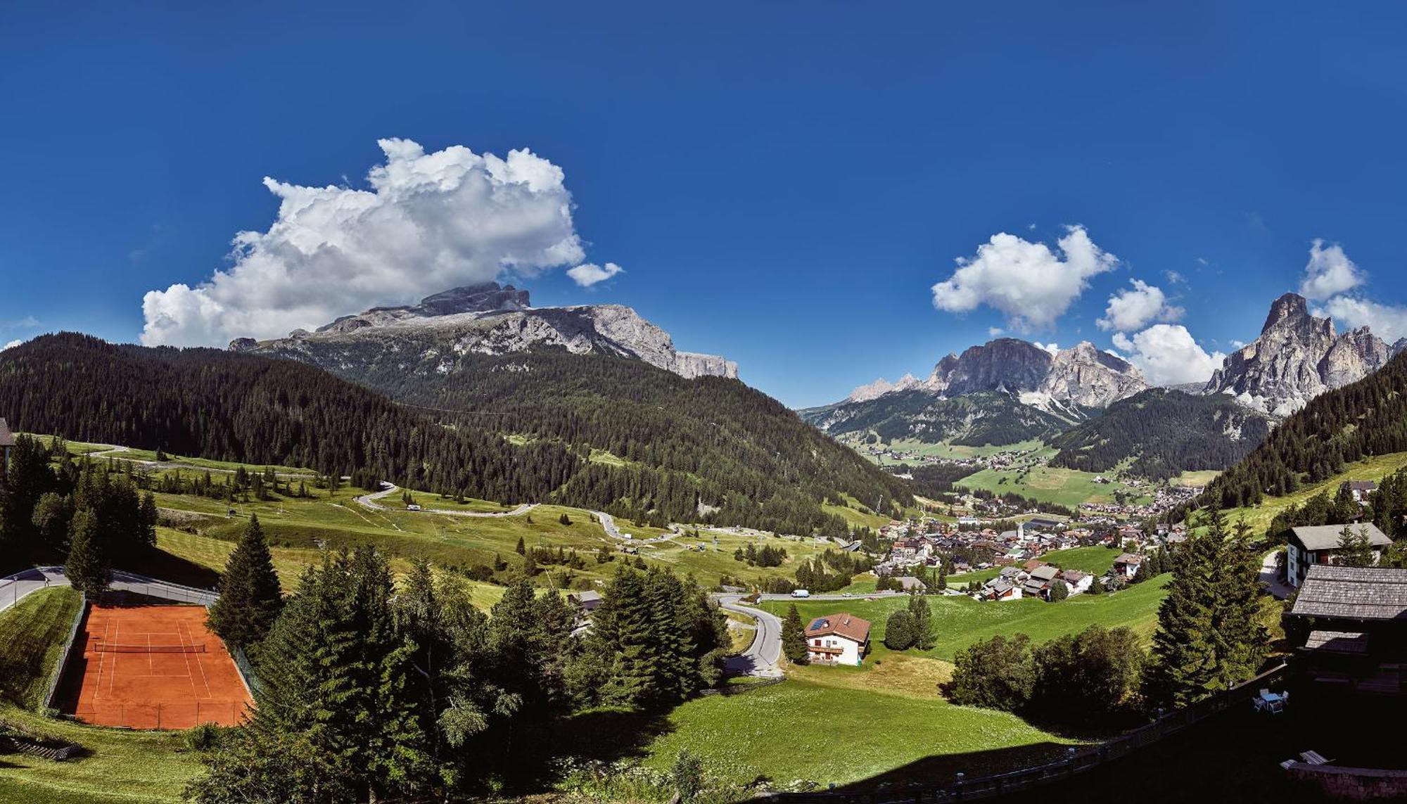 Sporthotel Panorama Corvara In Badia Esterno foto