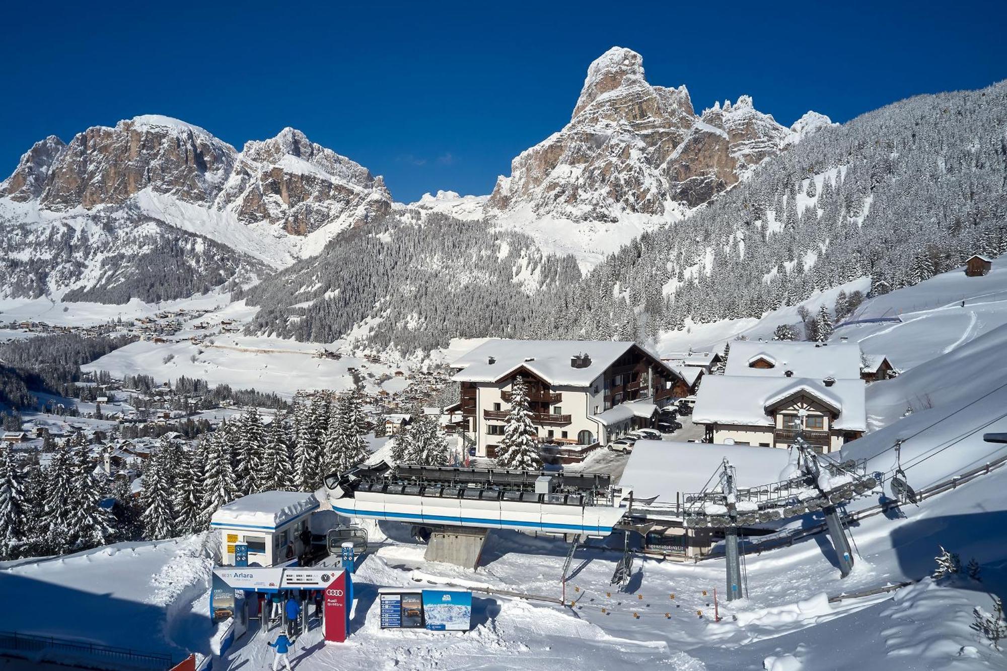 Sporthotel Panorama Corvara In Badia Esterno foto